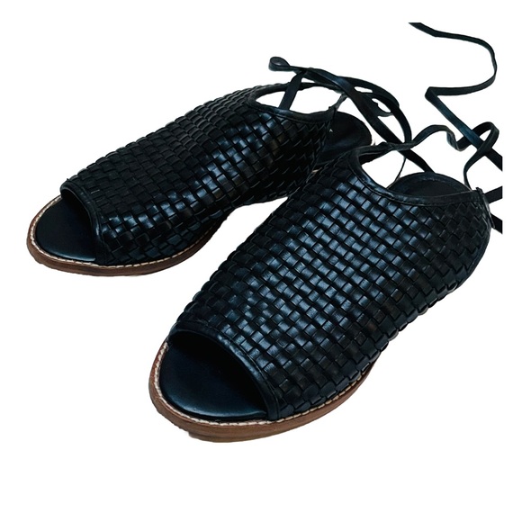 Kelsi Dagger Shoes - Kelsi Dagger Black Leather Lace up Sandals Womens 7.5 Peep Toe Woven Flats